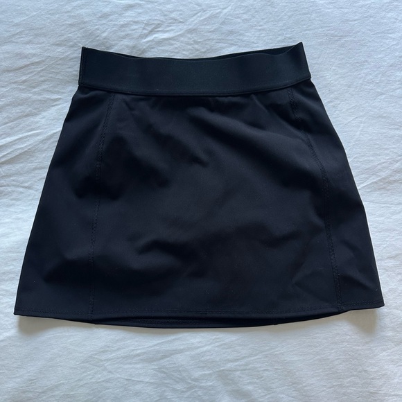 TNA golf/tennis/pickleball skirt - Picture 1 of 3